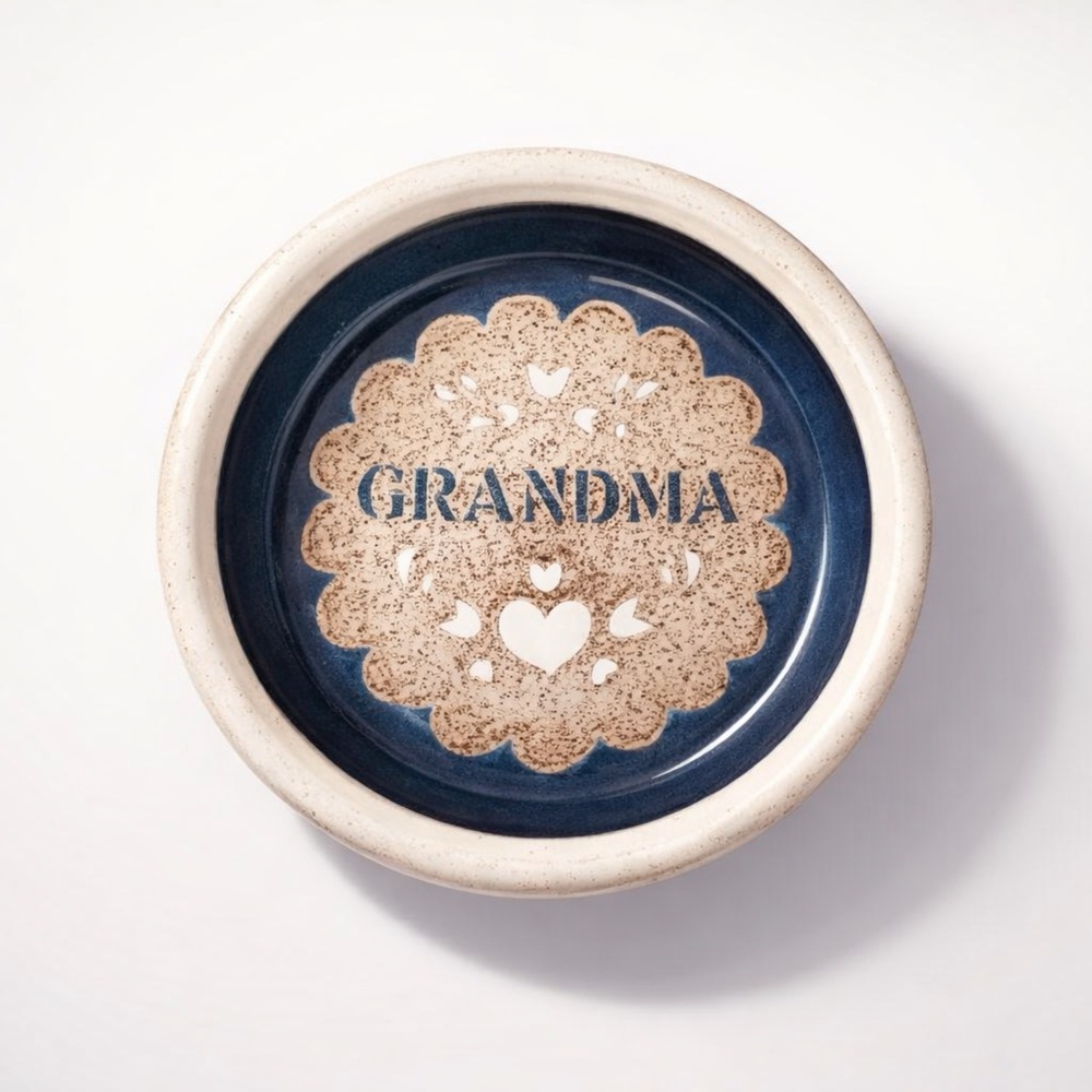 COASTAL GRANDMOTHER AESTHETIC HAND MADE‎ GRANDMA PIE PLATE